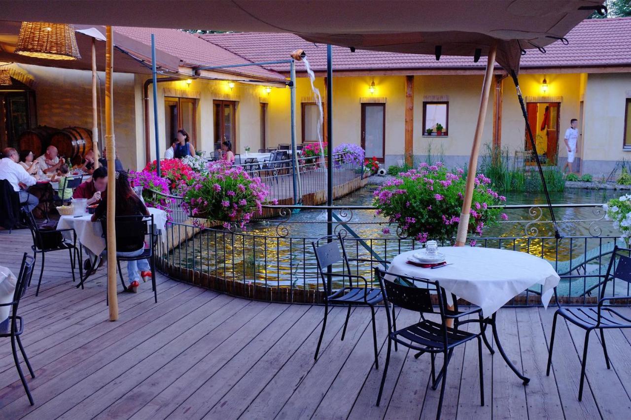 Agriturismo Cascina Madonnina Pregnana Milanese Luaran gambar